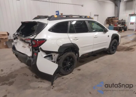 2022 Subaru Outback Wilderness z USA, uszkodzony, nr VIN 4S4BTGUD4N3135568